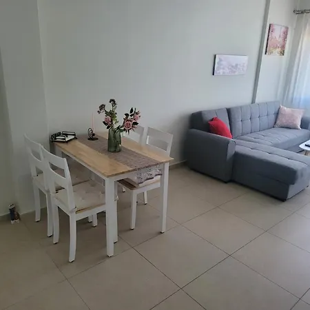 Διαμέρισμα Downtown Apartment- Utopia